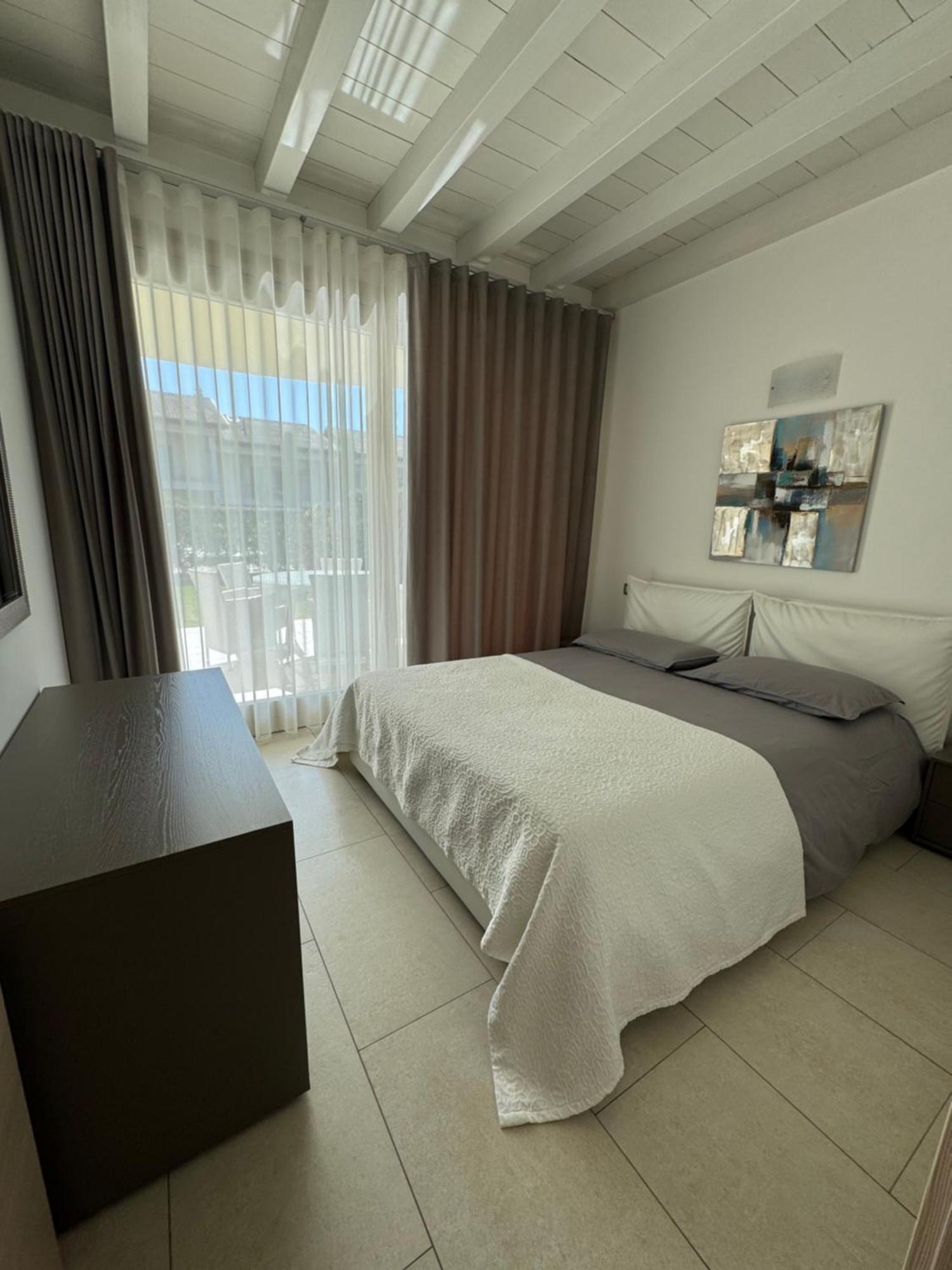 De Luxe Apartments Eden Sirmione Exterior photo