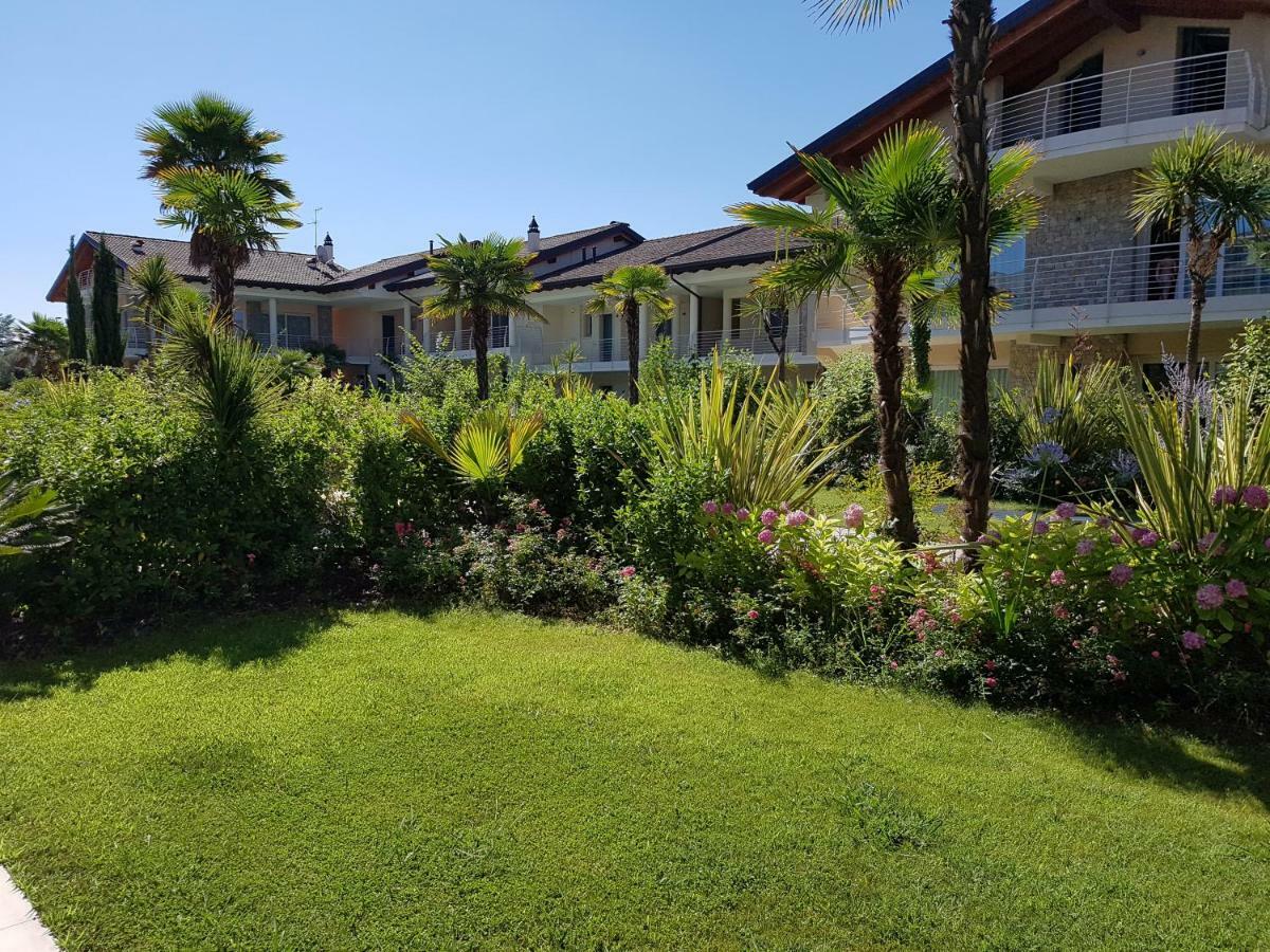 De Luxe Apartments Eden Sirmione Exterior photo